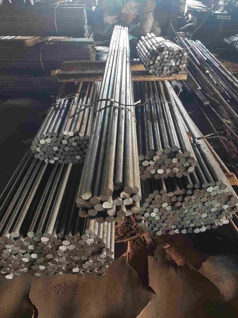 thép tròn đặc ss400 nhập khẩu