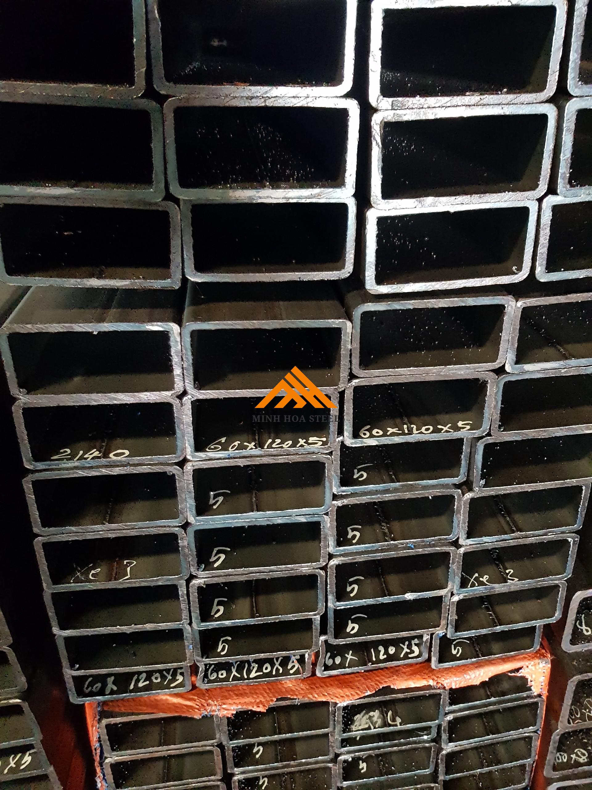 Thép hộp 60x120x8x6000mm Q355B thep hop 60x120x8x6000mm Q355B