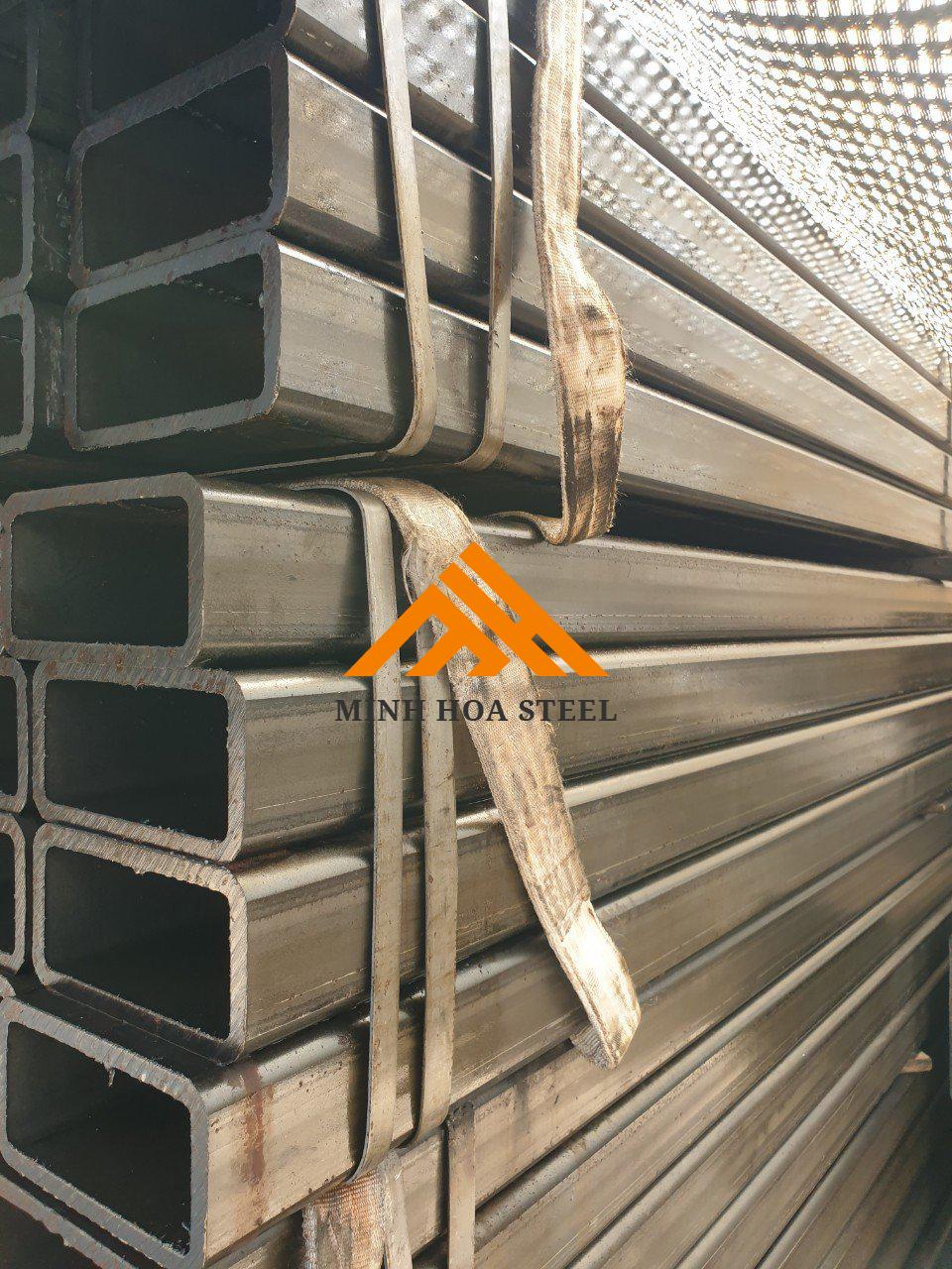 Thép hộp 100x200x12x6000mm Q355B Thep hop 100x200x12x6000mm Q355B